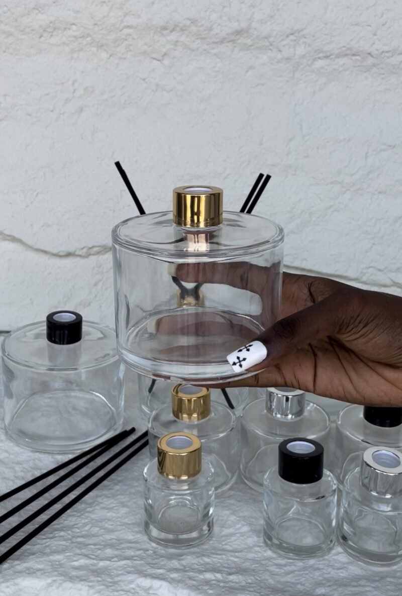Round diffuser bottles