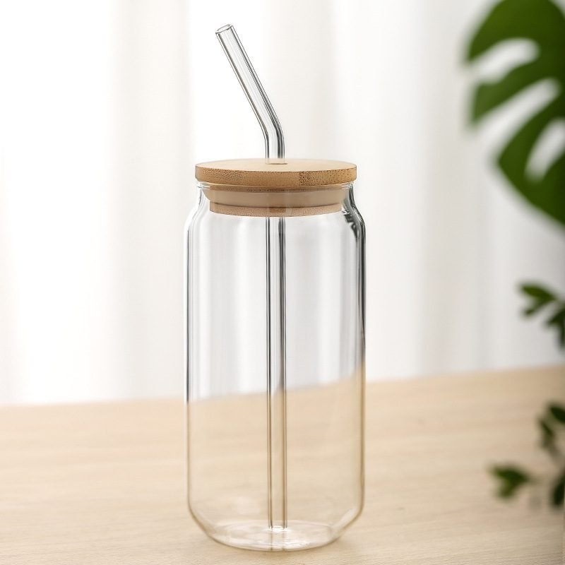 borosilicate cup with bamboo lid and straw borosilicate cup with bamboo lid and straw